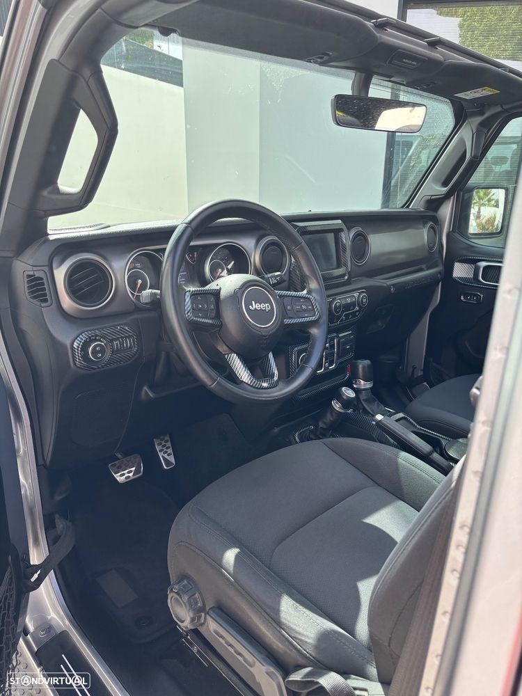 Jeep Wrangler - 7