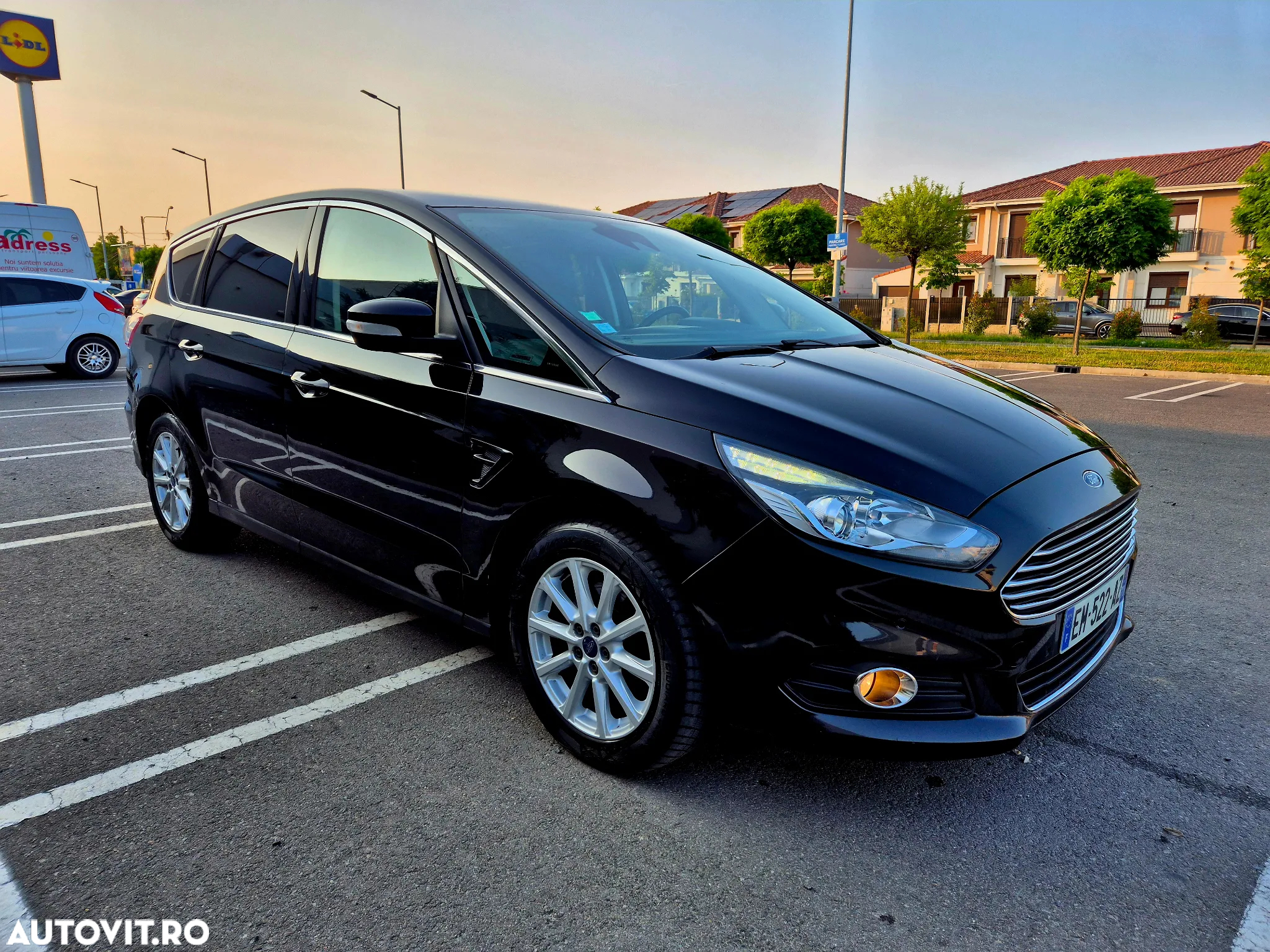 Ford S-Max 2.0 TDCi Titanium - 3
