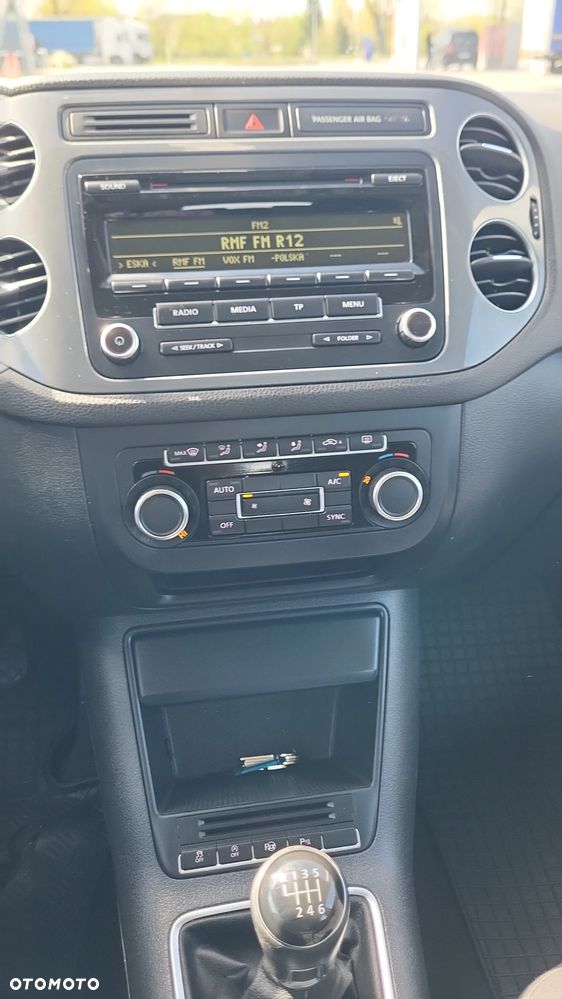Volkswagen Tiguan 1.4 TSI Perfectline - 11