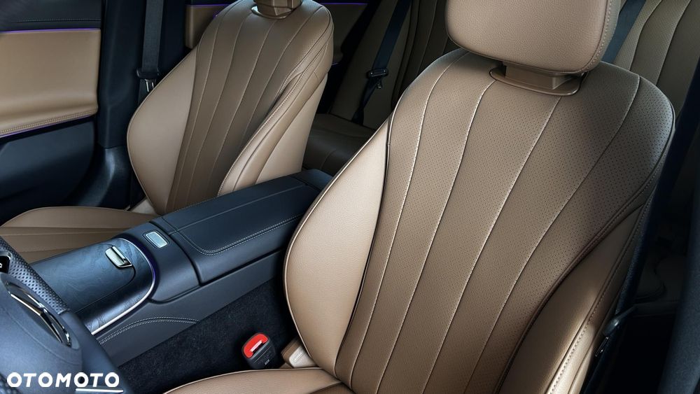 Mercedes-Benz Klasa E 220 d mHEV 4-Matic AMG 9G-Tronic - 12