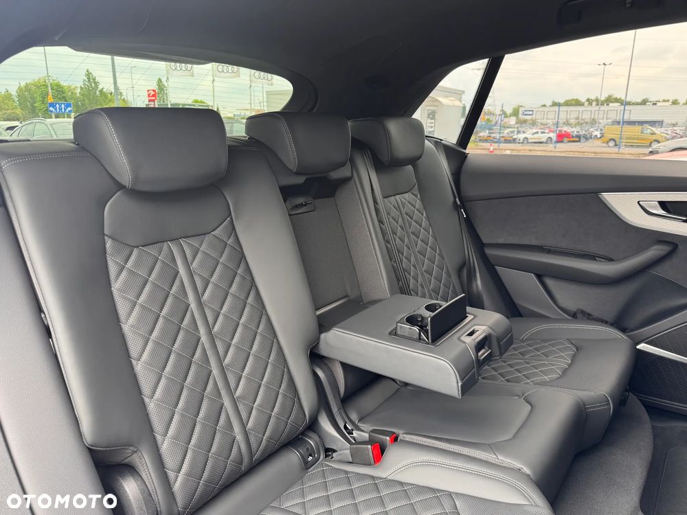 Audi Q8 TFSI e PHEV 360 kW Quattro Tiptronic - 34