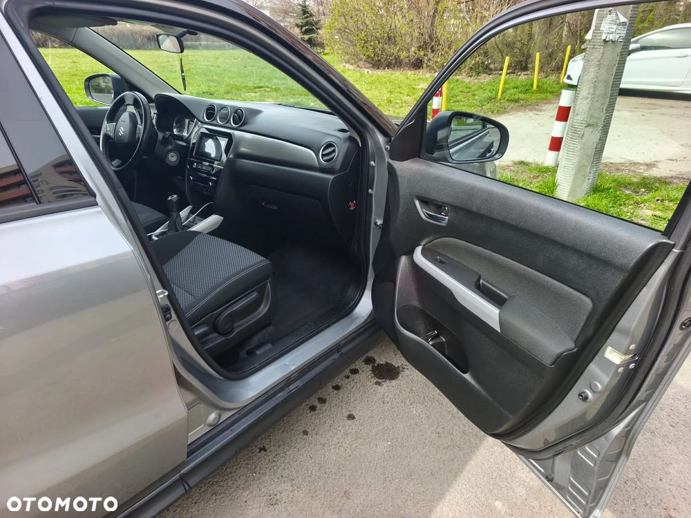 Suzuki Vitara 1.6 Premium 2WD - 12