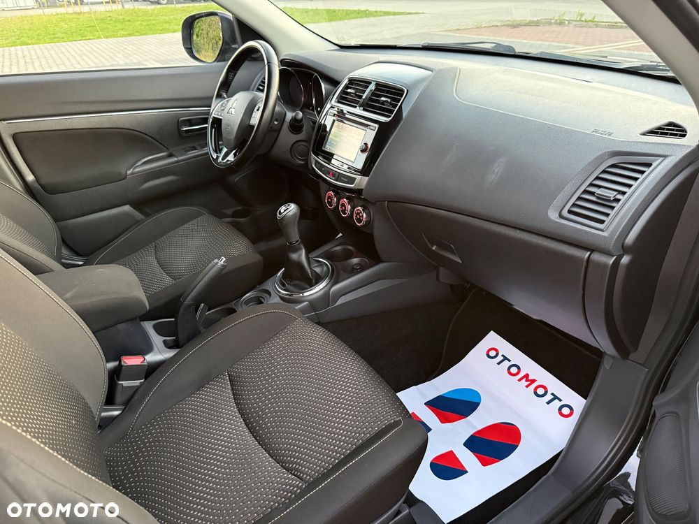 Mitsubishi ASX - 15