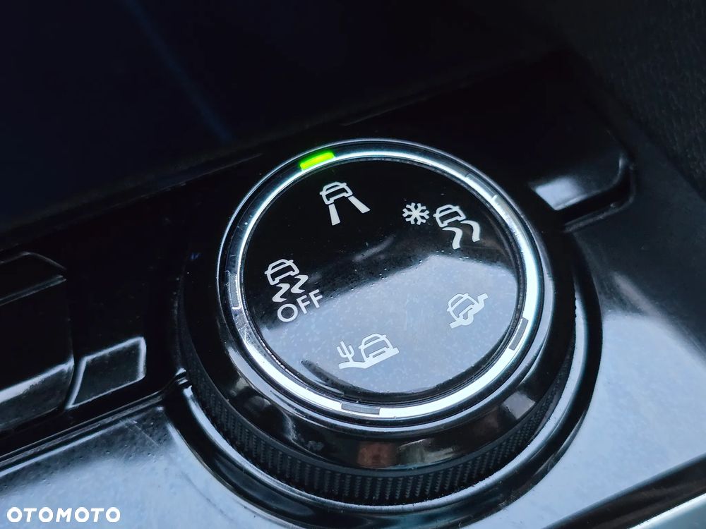 Peugeot 3008 1.6 PureTech GPF Crossway S&S EAT8 - 20