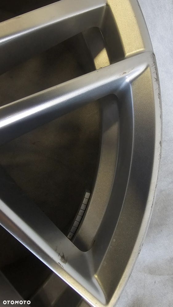 FELGA 5A324D6 BMW 5 G60 G61 8,5x19 ET29 - 4