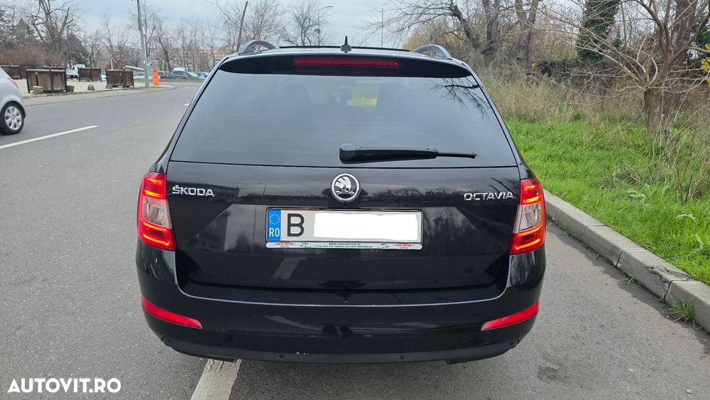 Skoda Octavia 2.0 TDI DSG Style - 5