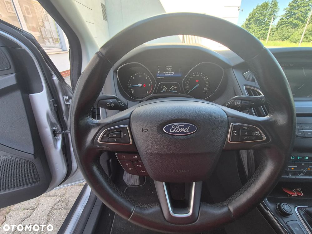 Ford Focus - 11