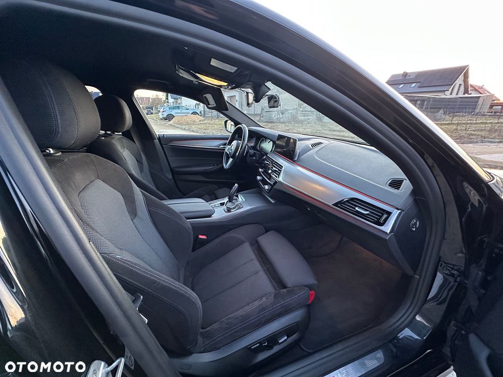 BMW Seria 5 520d xDrive M Sport sport - 7