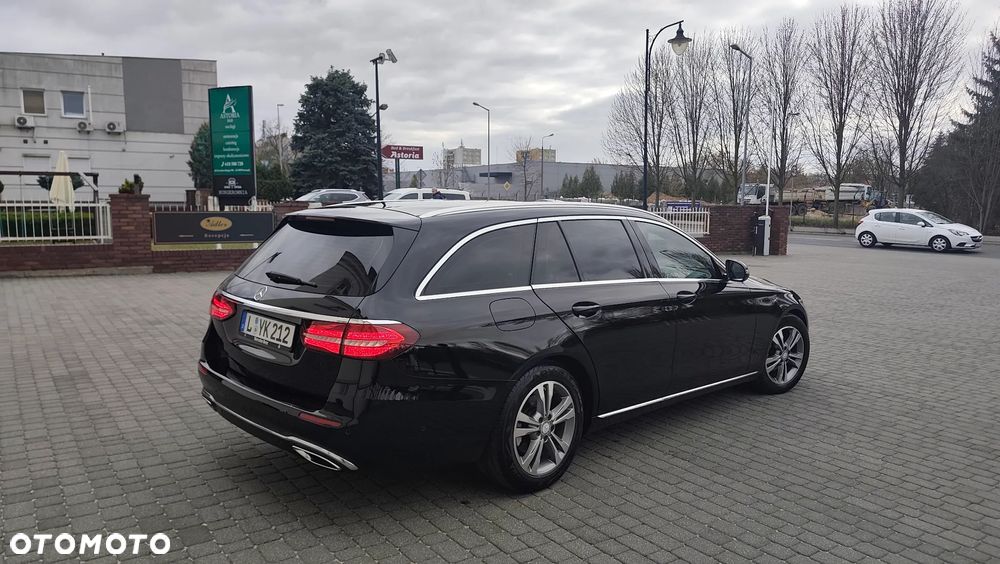 Mercedes-Benz Klasa E 220 d Business Edition 9G-TRONIC - 25