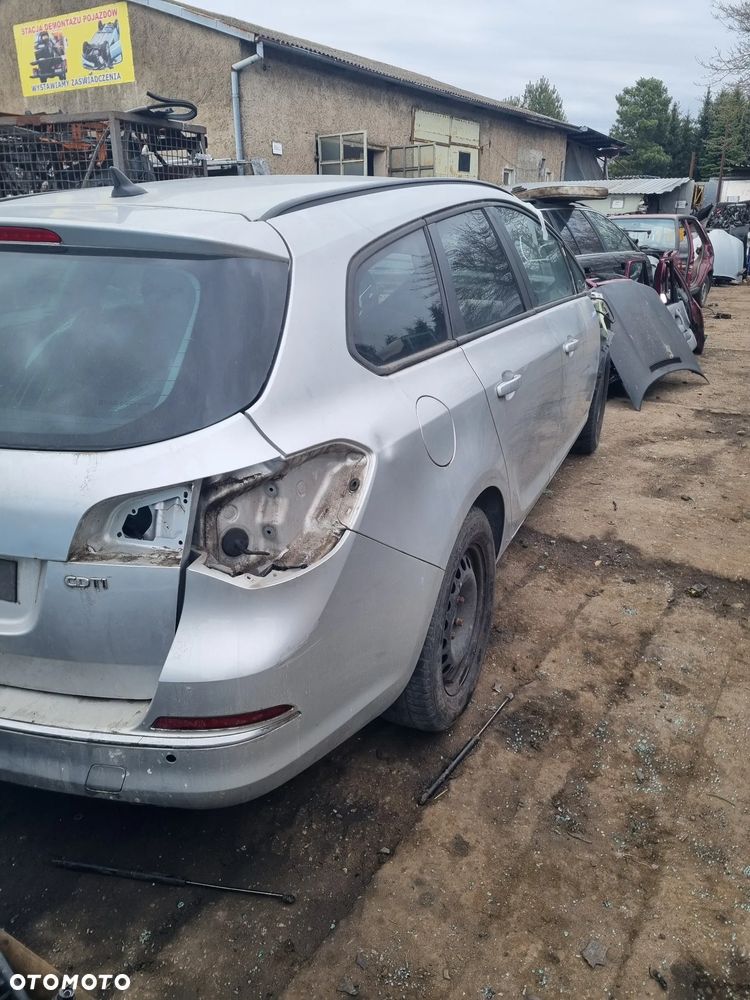 Opel Astra J IV kombi cdti na czesci - 3