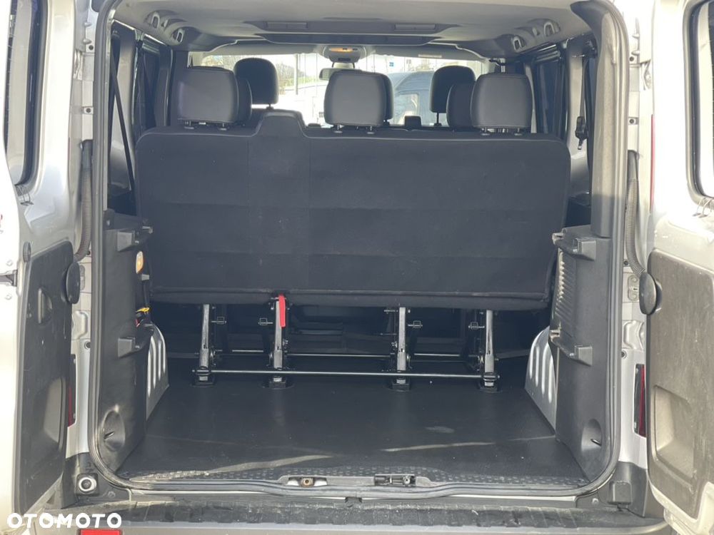 Renault Trafic - 23