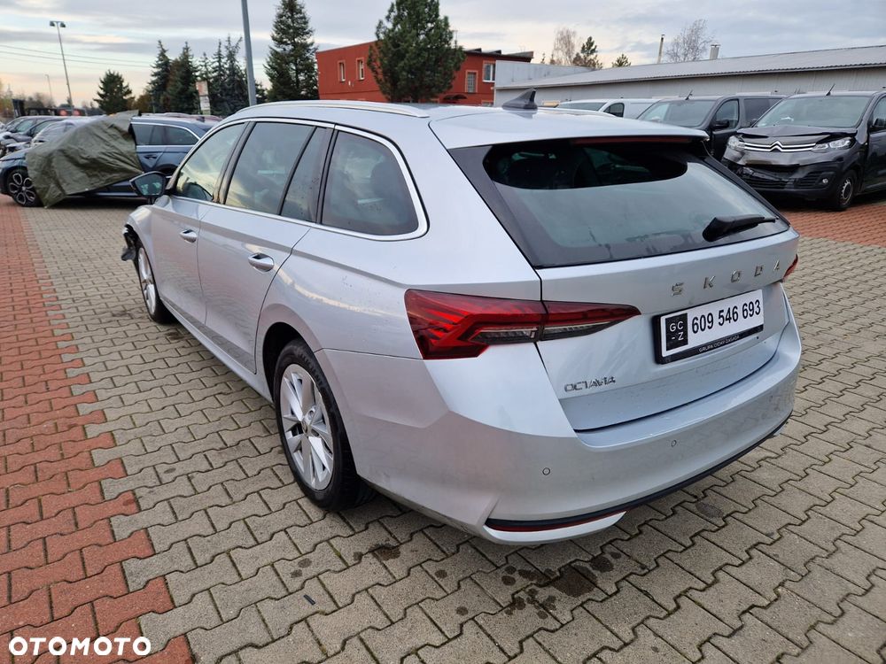 Skoda Octavia 2.0 TDI Selection DSG - 4