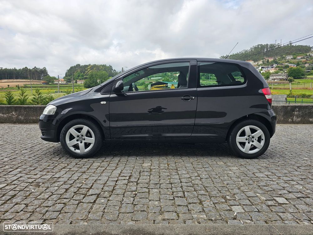 VW Fox 1.4 TDi T.Liso - 4