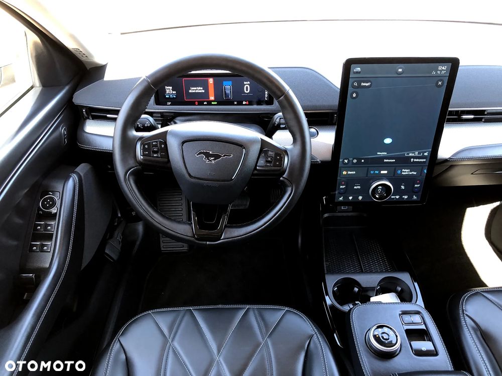 Ford Mustang Mach-E - 11