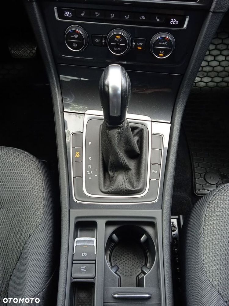Volkswagen Golf 1.5 TSI BMT Evo Comfortline DSG - 27