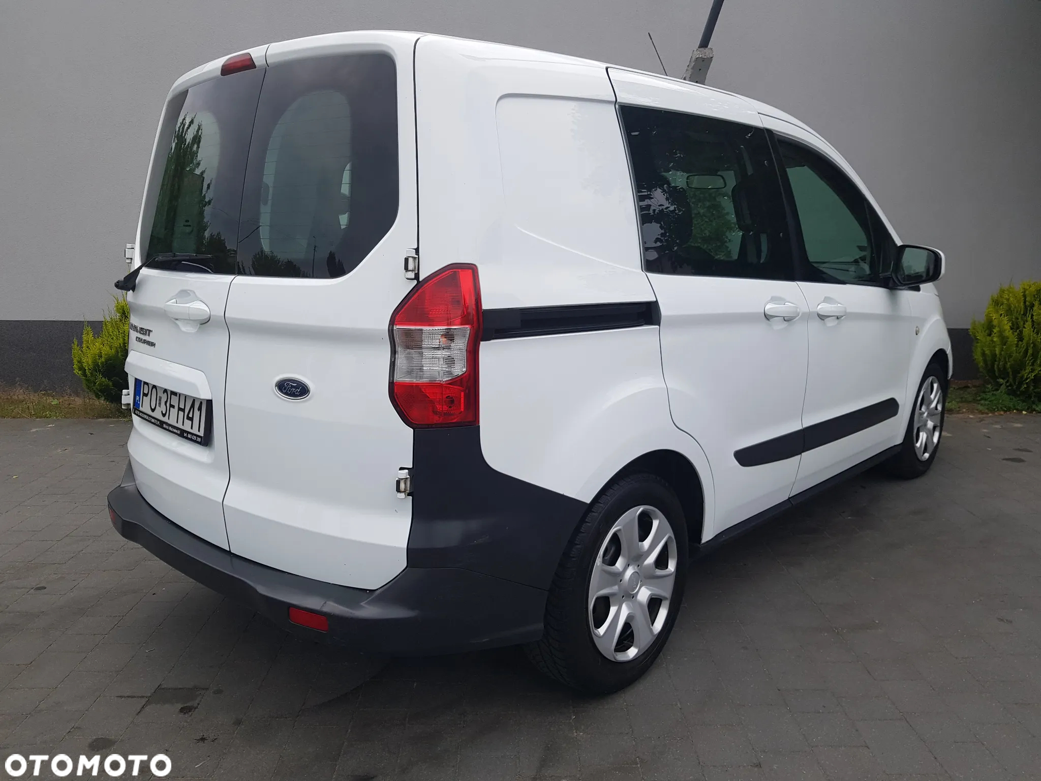 Ford Tourneo Courier 1.5 TDCi Trend - 26
