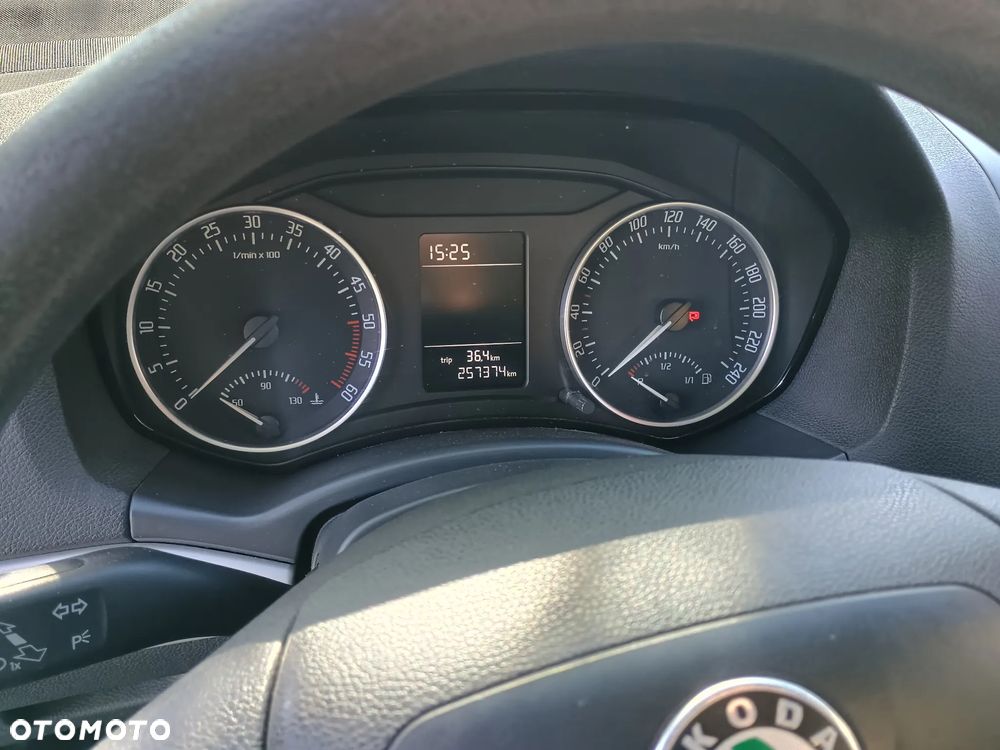 Skoda Octavia 1.6 TDI Ambition - 11