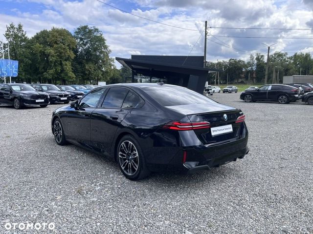 BMW Seria 5 520i - 5