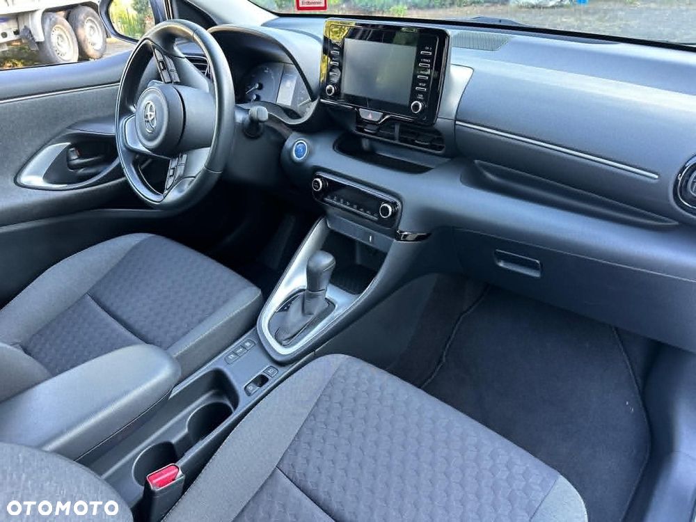 Toyota Yaris - 11