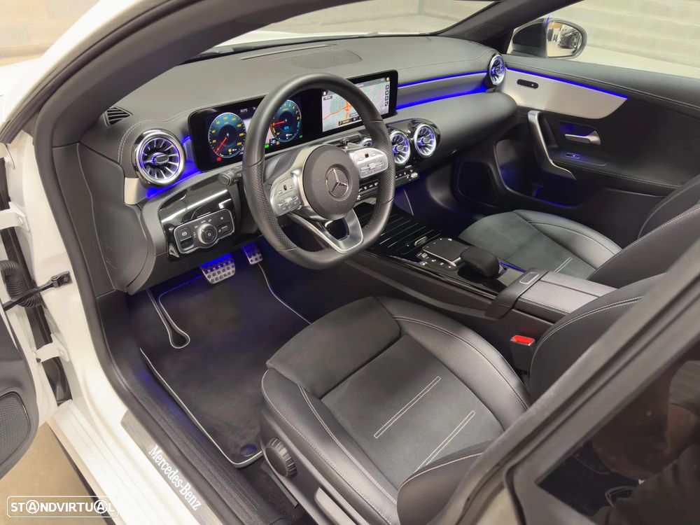 Mercedes-Benz CLA 250 e Shooting Brake AMG Line - 10