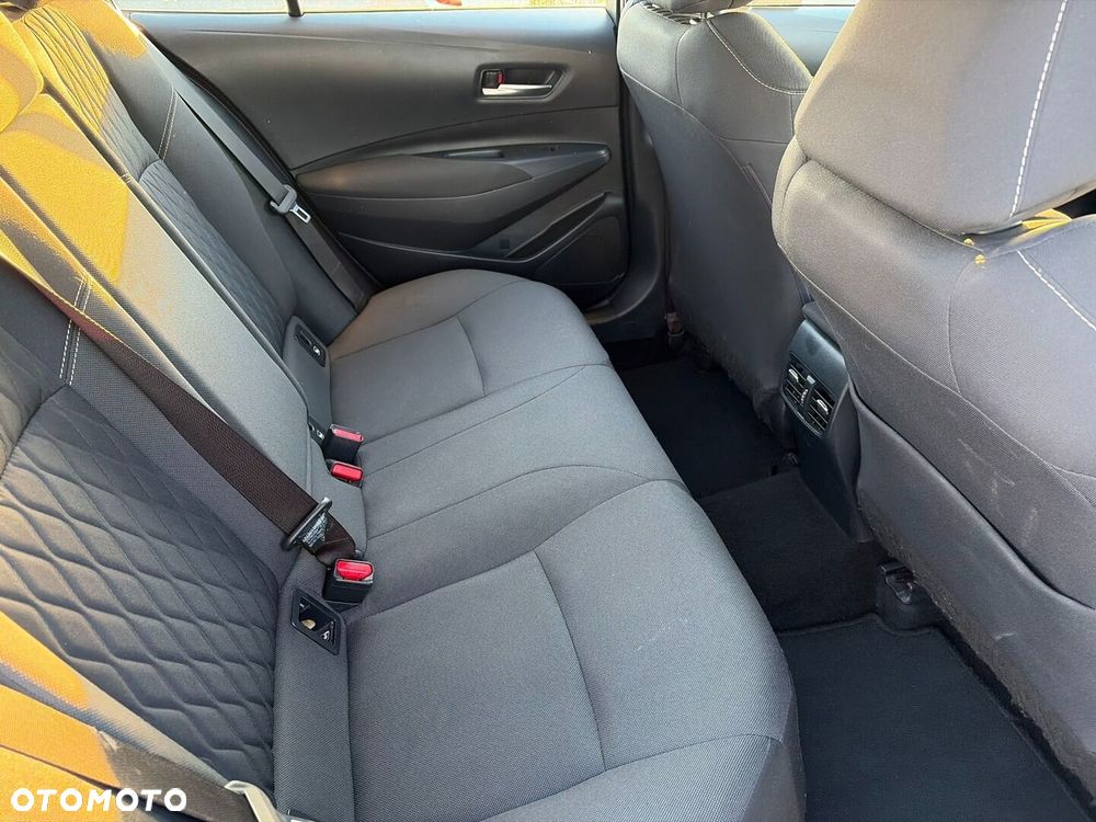 Toyota Corolla - 12