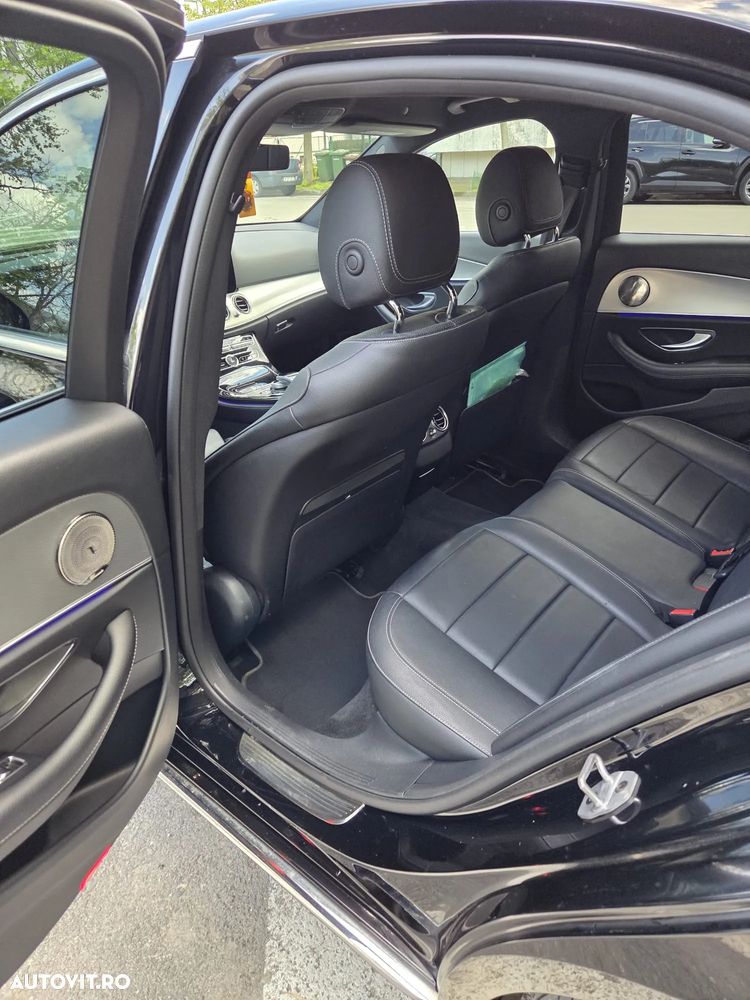 Mercedes-Benz E - 25