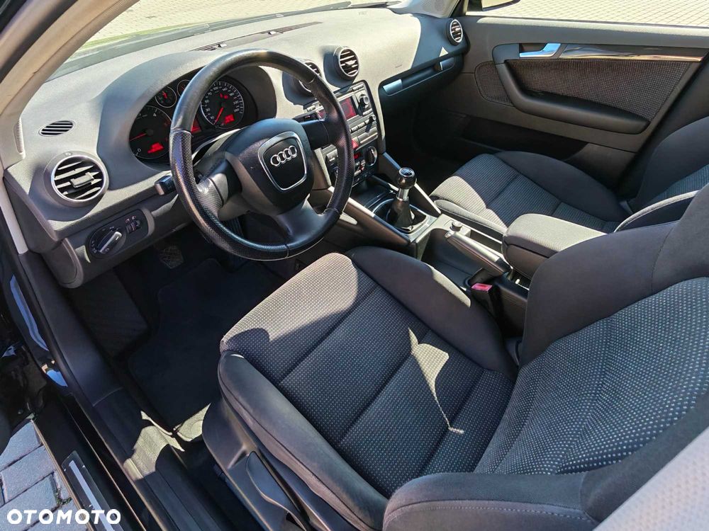 Audi A3 Sportback - 8