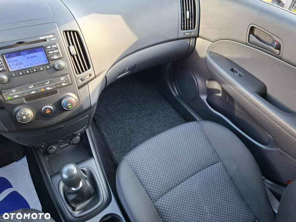 Hyundai i30 1.6 CRDi Comfort - 21