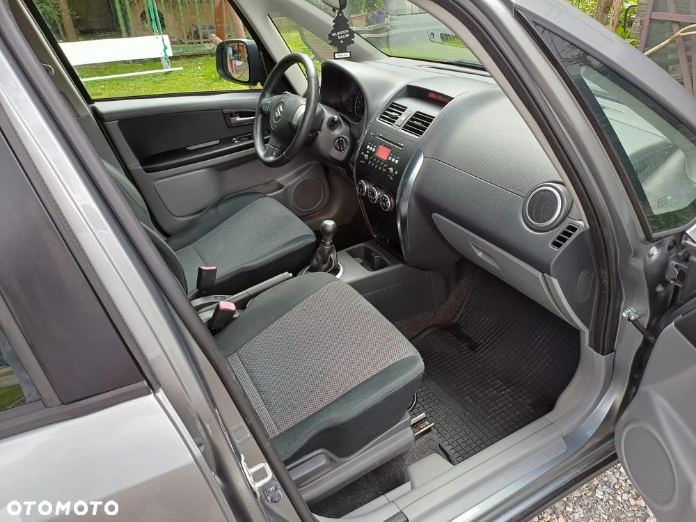 Suzuki SX4 1.6 VVT Streetline 4x2 Club - 13