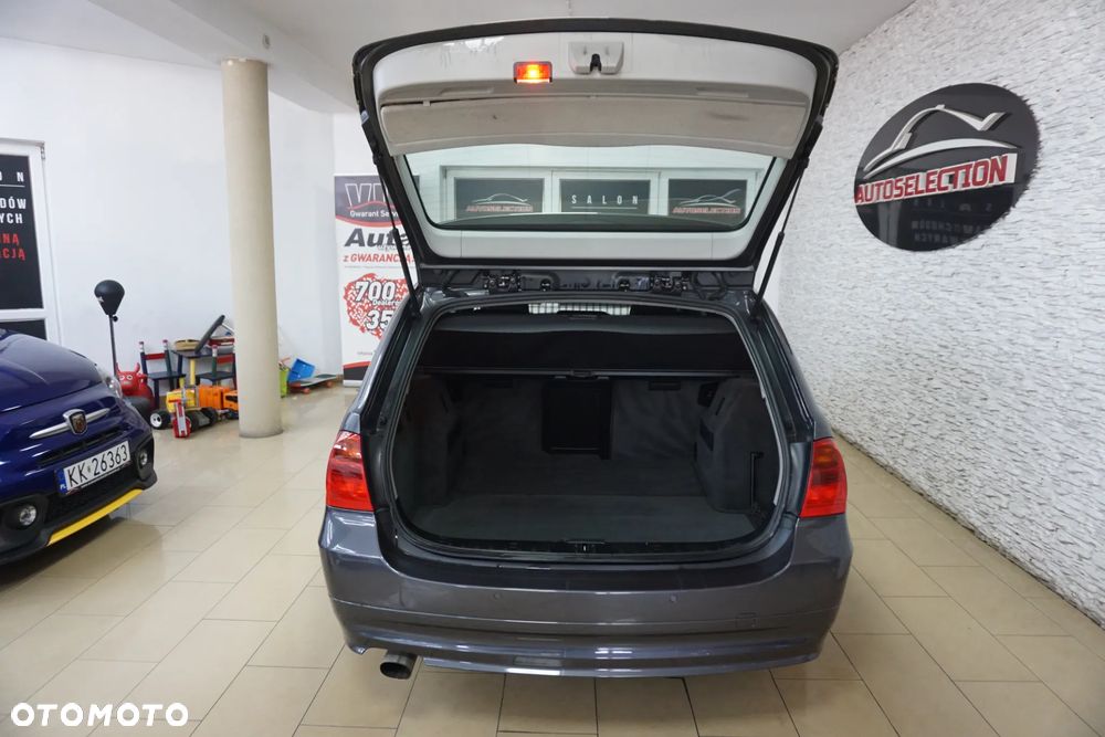 BMW Seria 3 - 11