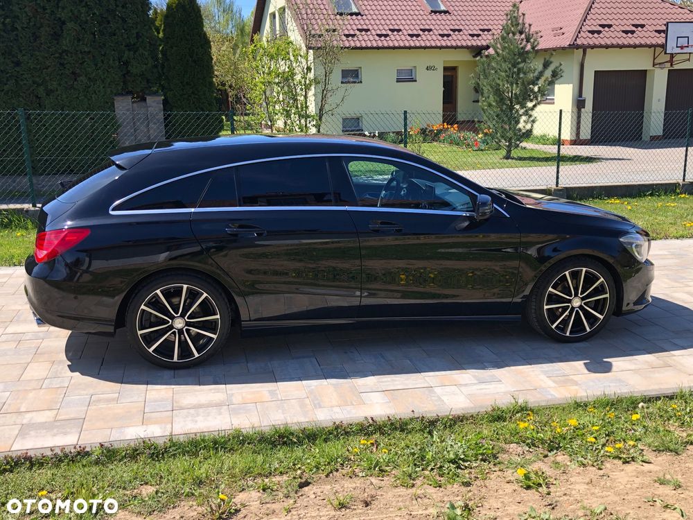 Mercedes-Benz CLA 180 7G-DCT UrbanStyle Edition - 13