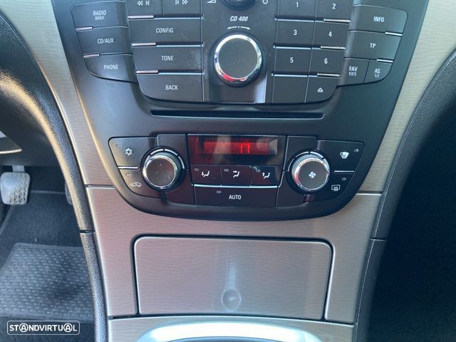 Opel Insignia Sports Tourer 2.0 CDTi Edition S/S — fotografia 21