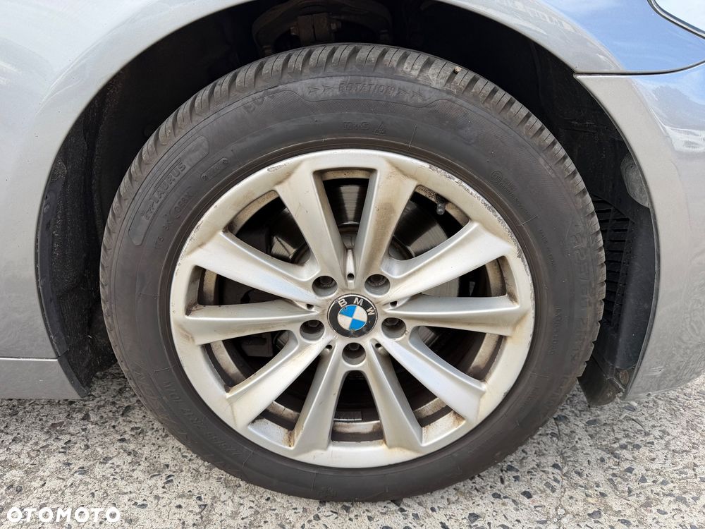 BMW Seria 5 520d - 27