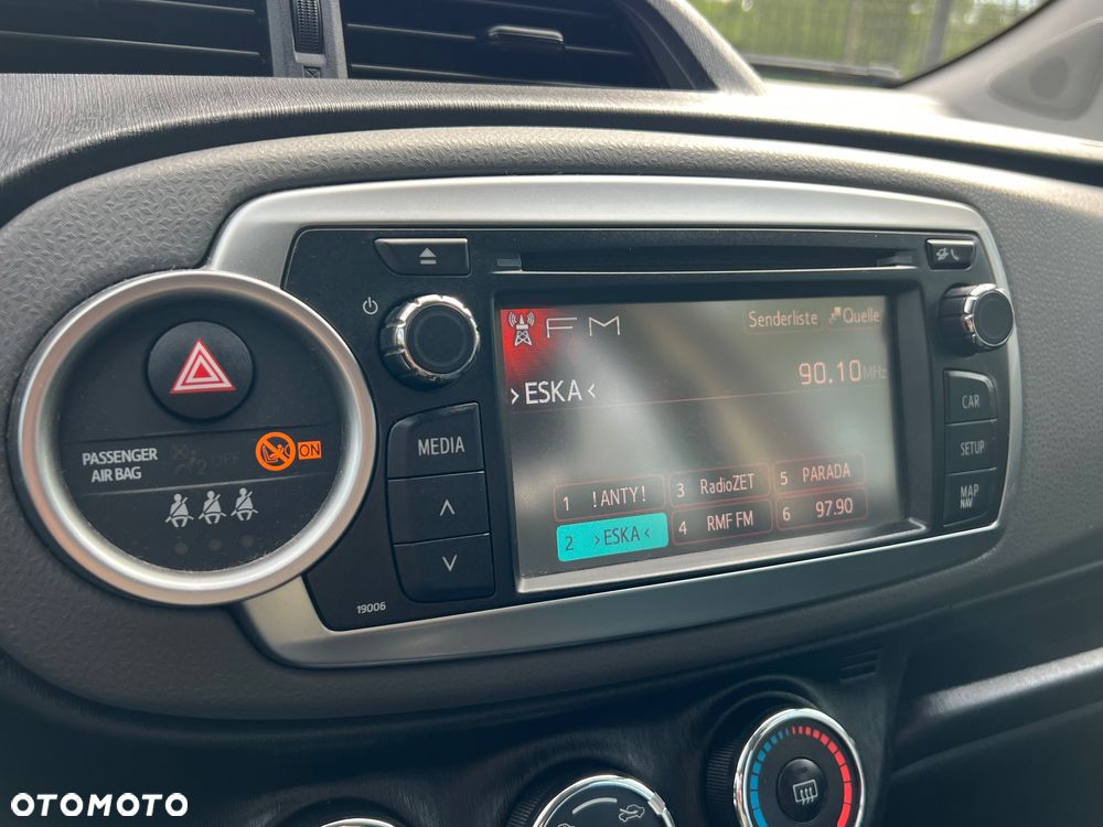 Toyota Yaris 1.0 Premium - 15