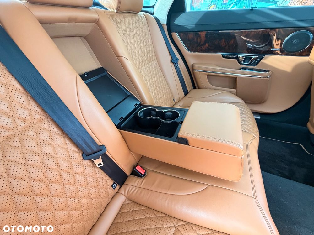Jaguar XJ 3.0 V6 Kompressor Portfolio - 11