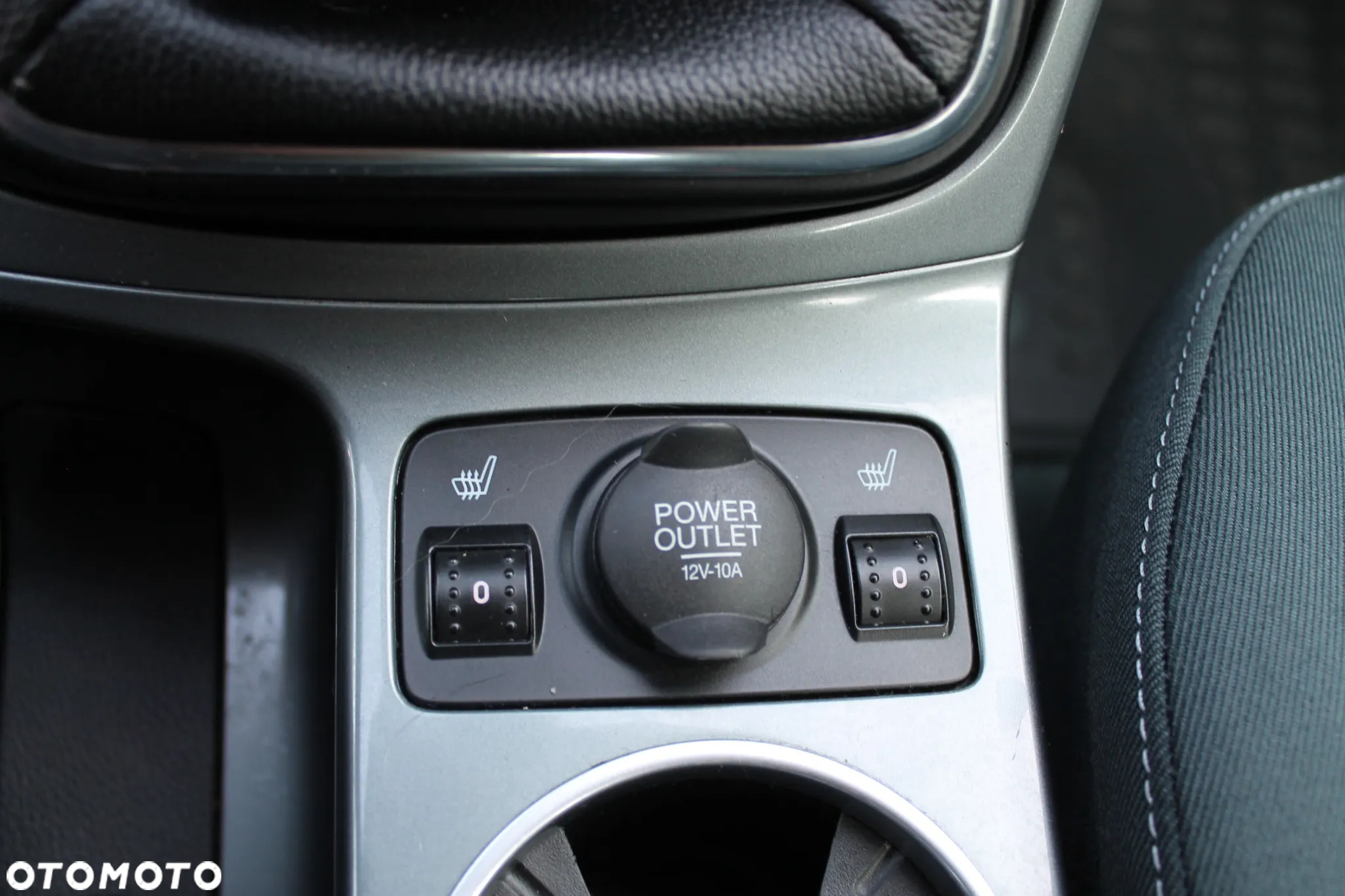 Ford C-MAX 1.6 EcoBoost Titanium - 8