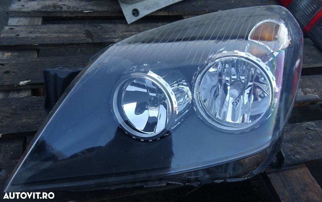 Far stanga Opel Astra H din 2004 volan pe stanga - 1