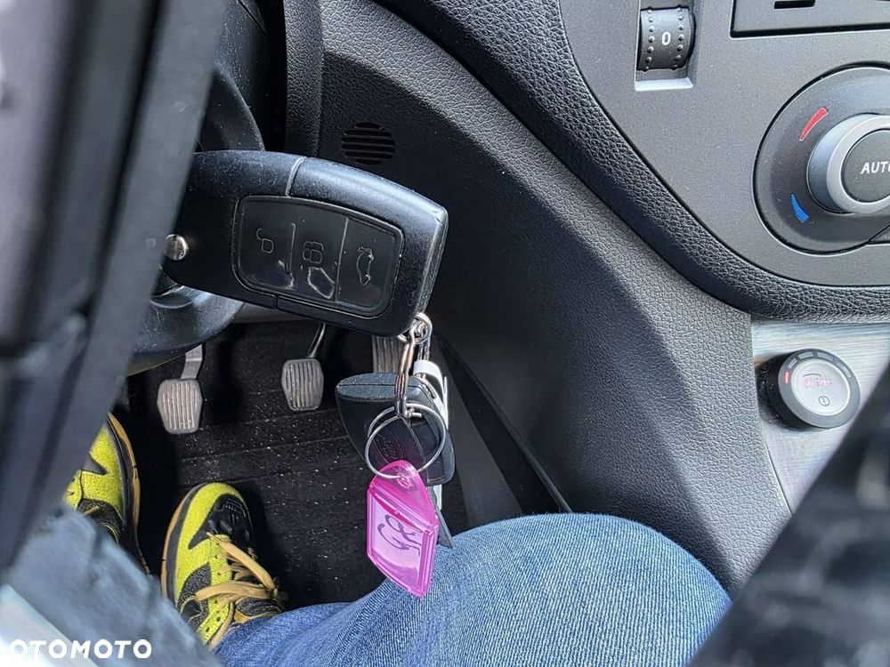 Ford C-MAX 1.8 Titanium - 16