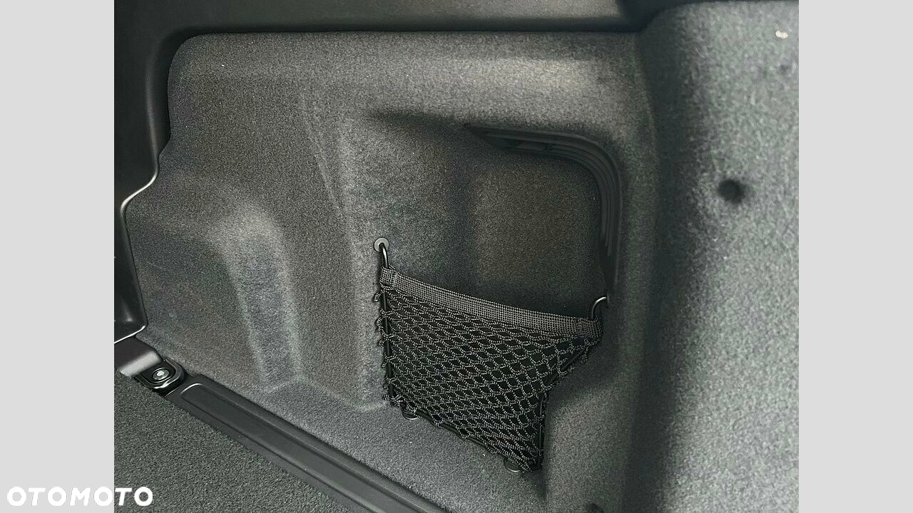 Land Rover Discovery Sport - 19