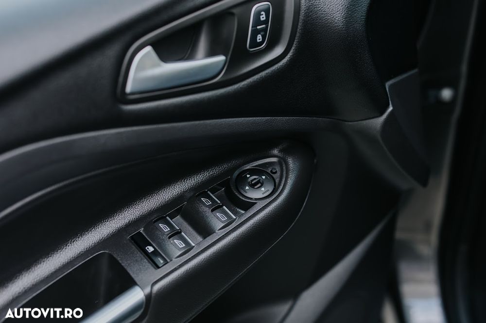 Ford Kuga 1.5 EcoBoost 2WD Trend - 13