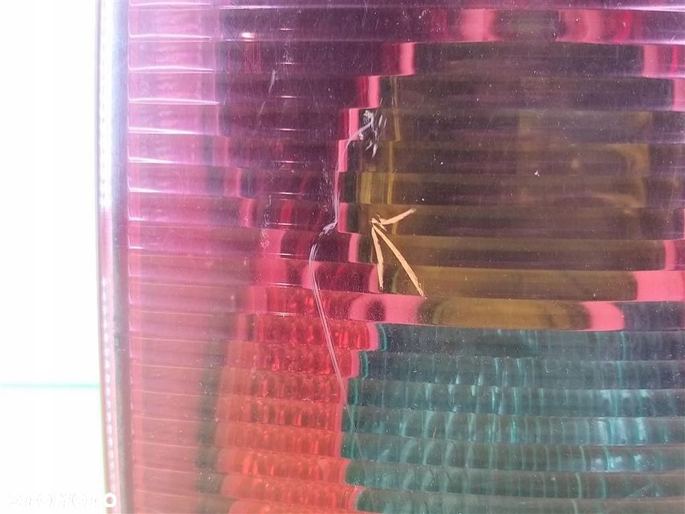 Lampa prawa tylna tył Peugeot 307  I 2001-2008 VALEO 5 DRZWI - 6