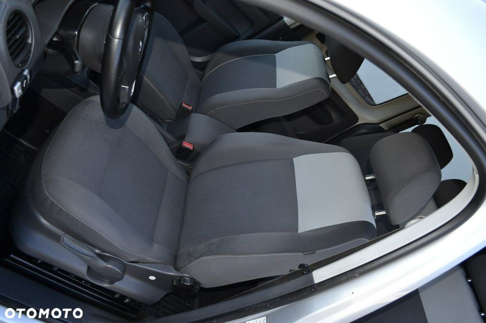 Volkswagen Caddy - 38