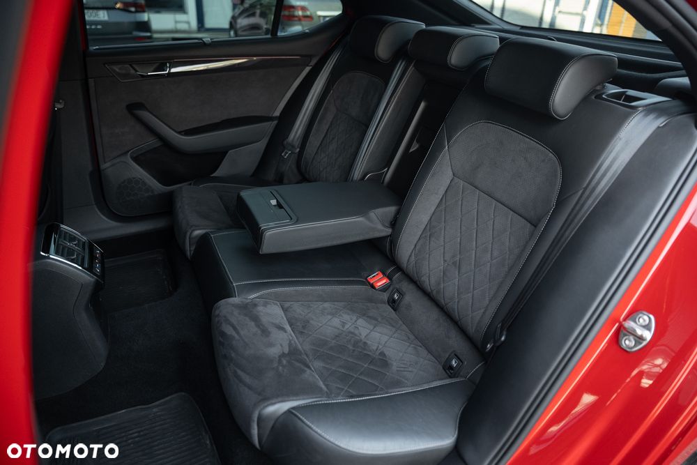 Skoda Superb 2.0 TSI 4x4 Sportline DSG - 35