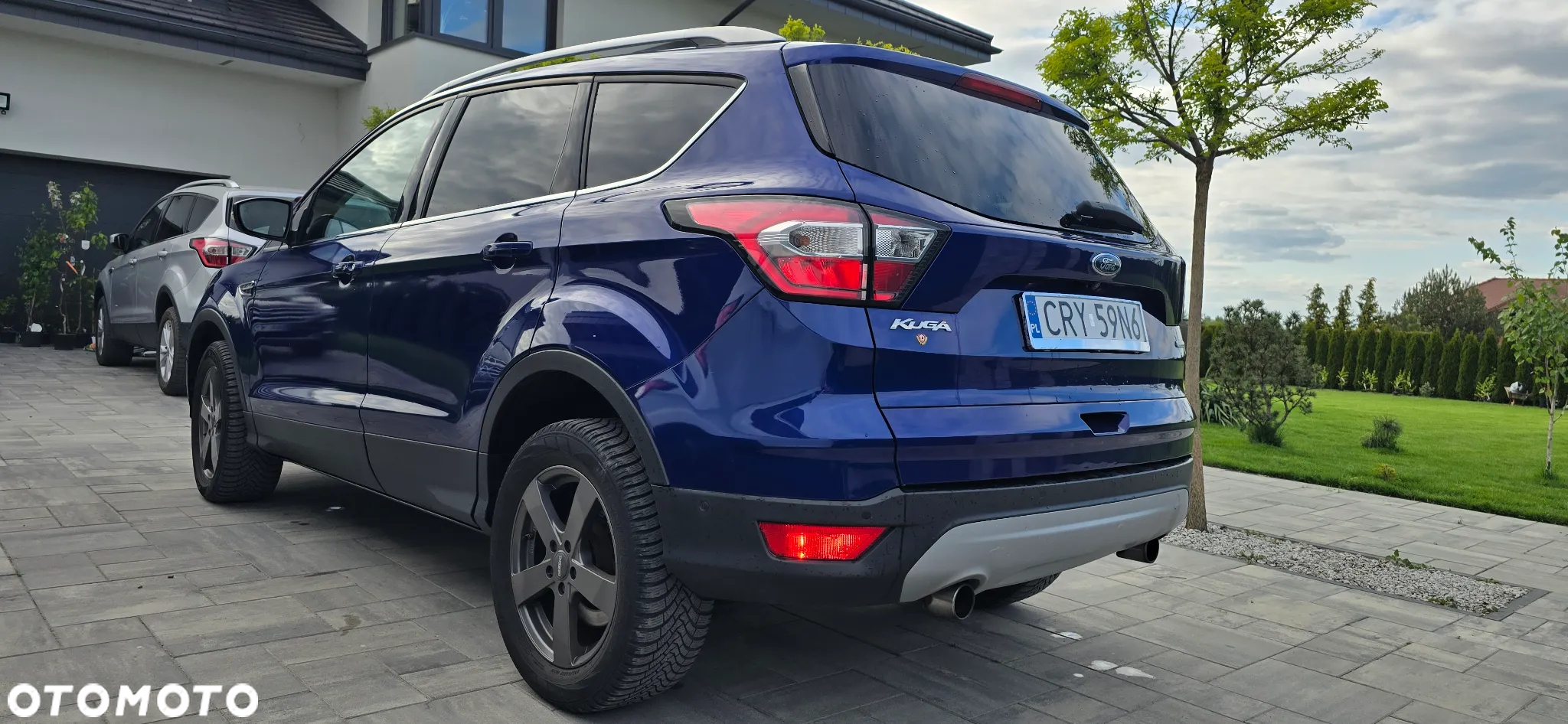 Ford Kuga - 10