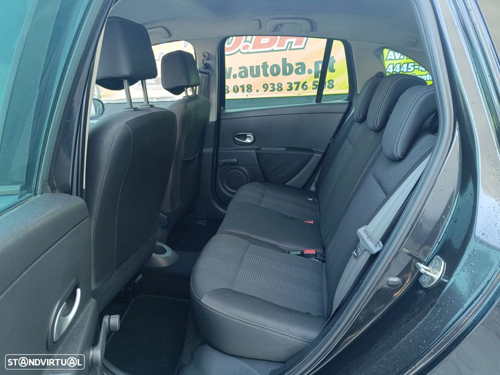 Renault Clio 1.2 TCE Dynamique S - 11