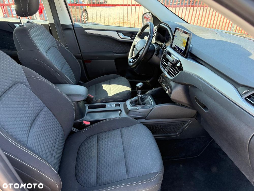 Ford Kuga - 14