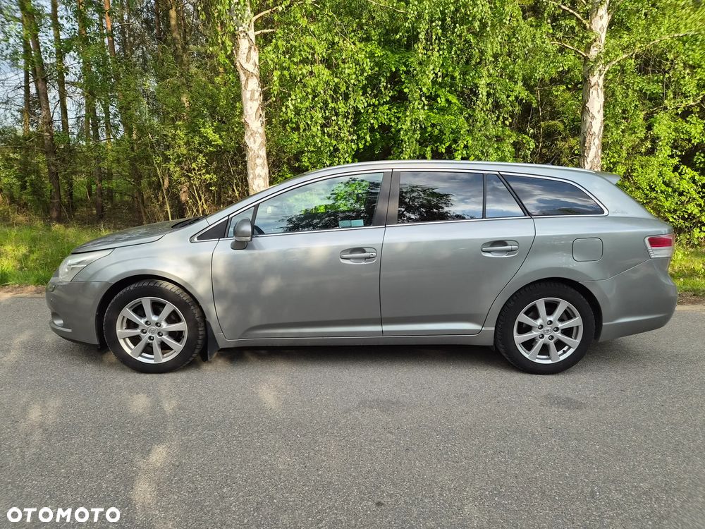 Toyota Avensis 2.0 D-4D Luna - 5