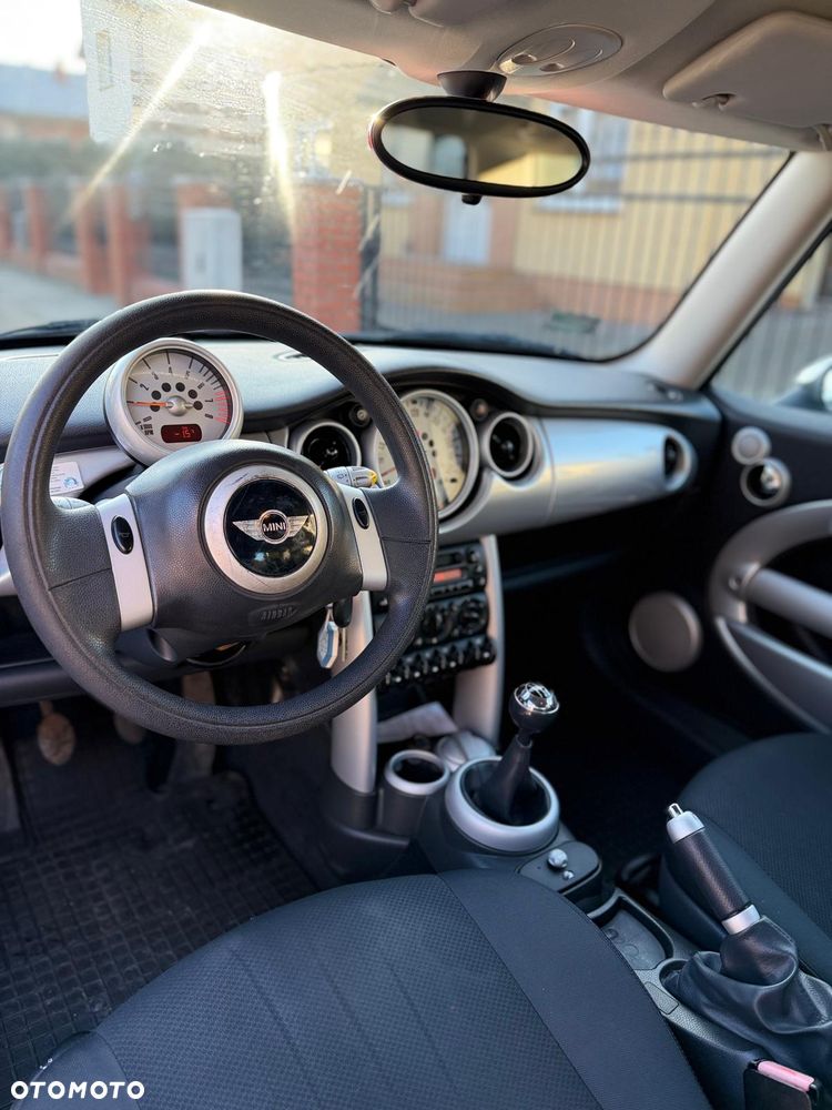 MINI Cooper Seven - 13