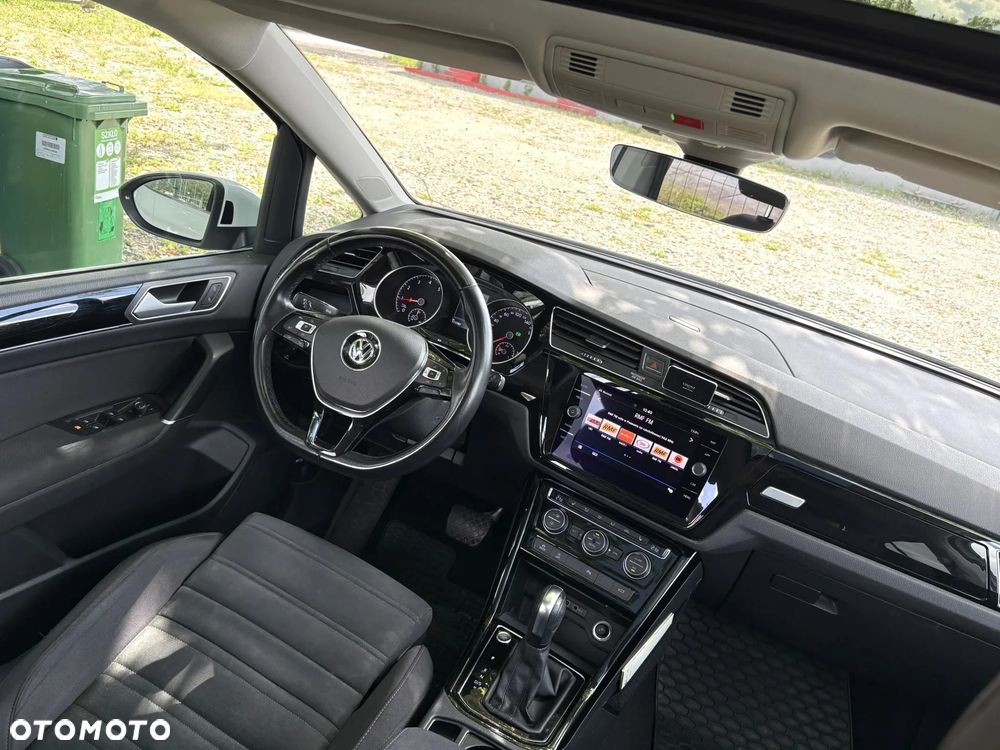Volkswagen Touran 1.5 TSI EVO Highline DSG - 25