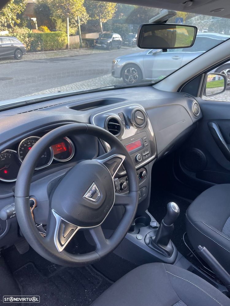 Dacia Sandero - 8